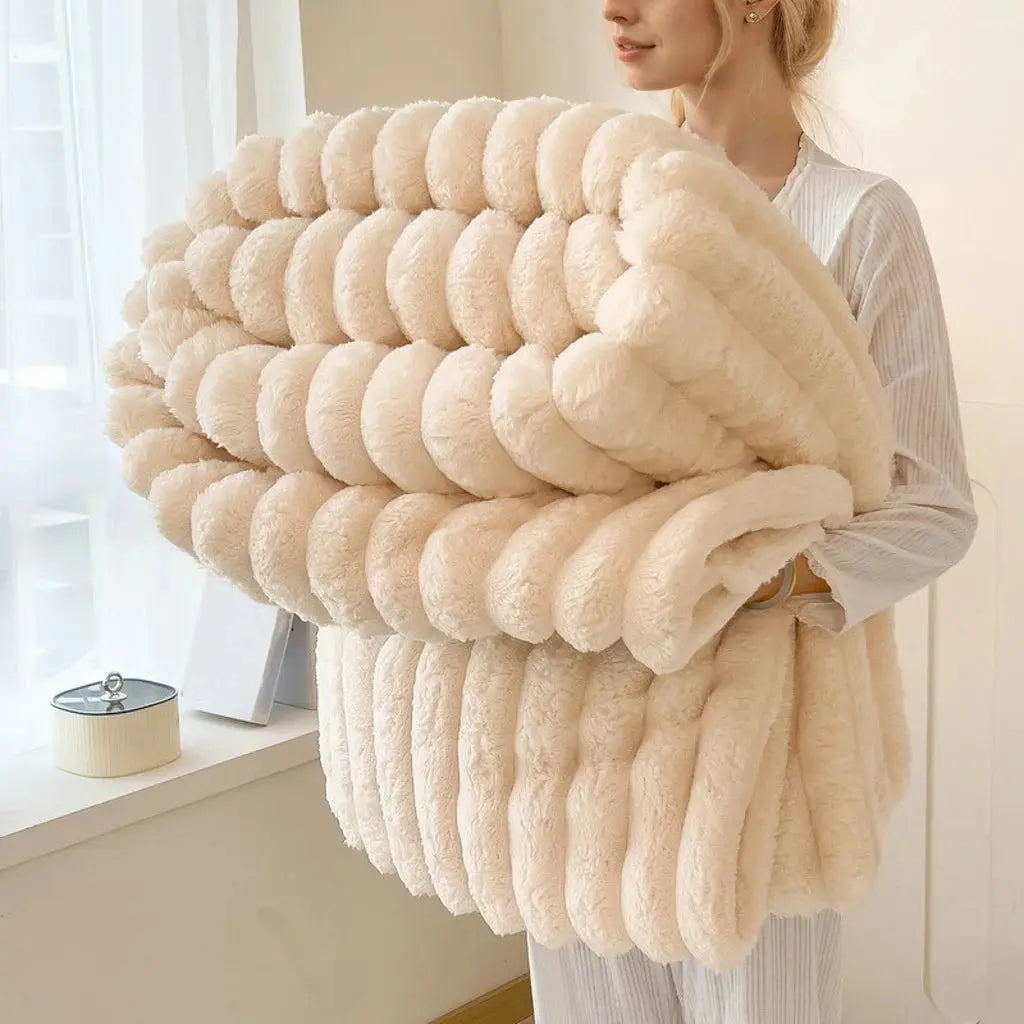 Warm and comfortable striped flannel blanket, faux rabbit fur blanket, soft and warm sofa blanket, ideal for napping, office use Watra