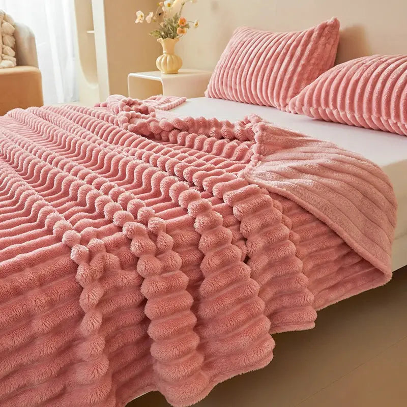 Warm and comfortable striped flannel blanket, faux rabbit fur blanket, soft and warm sofa blanket, ideal for napping, office use Watra