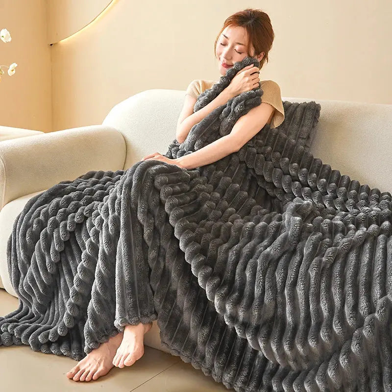 Warm and comfortable striped flannel blanket, faux rabbit fur blanket, soft and warm sofa blanket, ideal for napping, office use Watra