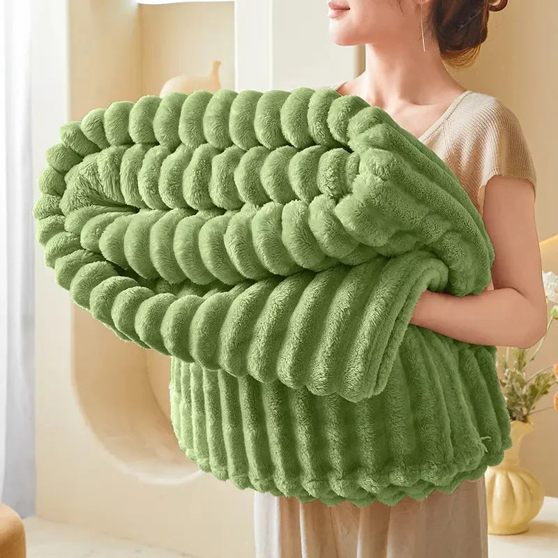 Warm and comfortable striped flannel blanket, faux rabbit fur blanket, soft and warm sofa blanket, ideal for napping, office use Watra