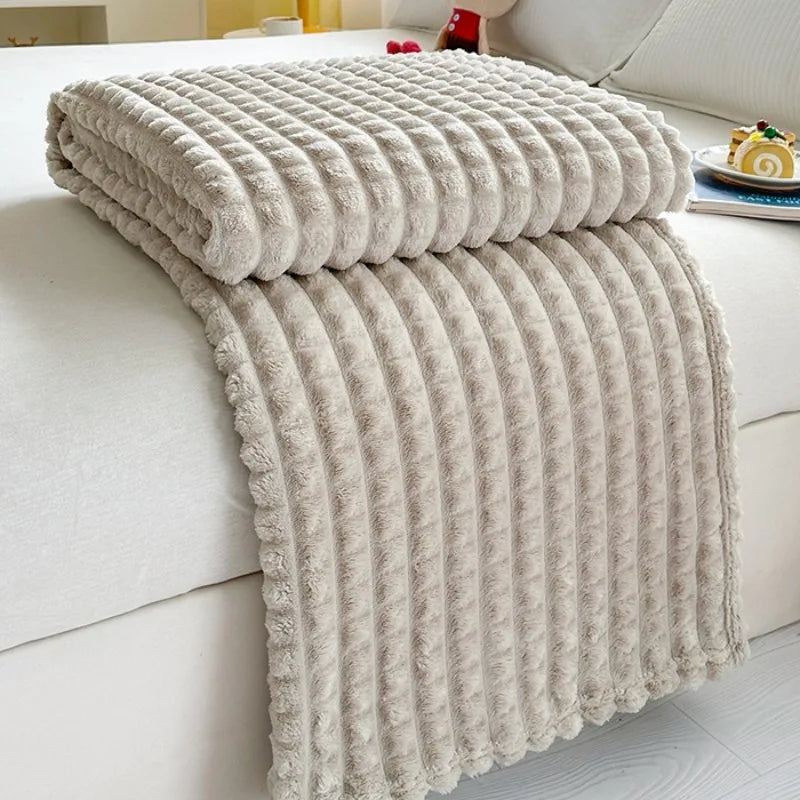 2025 New Solid Color Imitation Fur Plaid Flannel Blanket Winter Office Nap Blanket Air Conditioner Blanket Watra