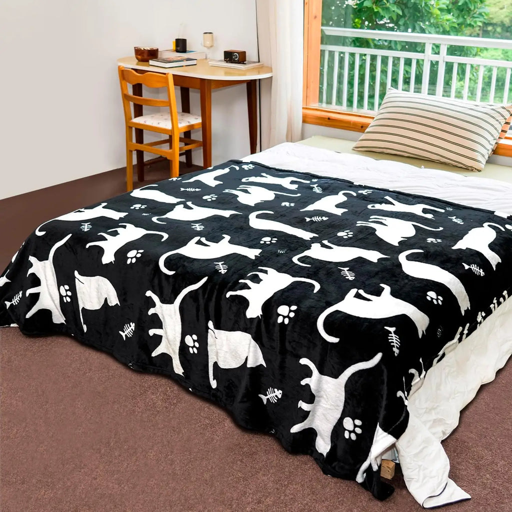 Simple White Cat Paw Bone Pattern Warm Fleece Blanket, Thick Soft Fabric for Travel Living Room Bed Cold Weather Warm Retention Watra
