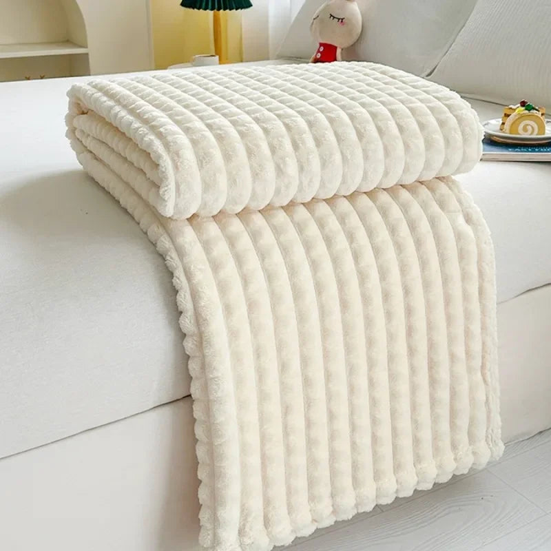 2025 New Solid Color Imitation Fur Plaid Flannel Blanket Winter Office Nap Blanket Air Conditioner Blanket Watra
