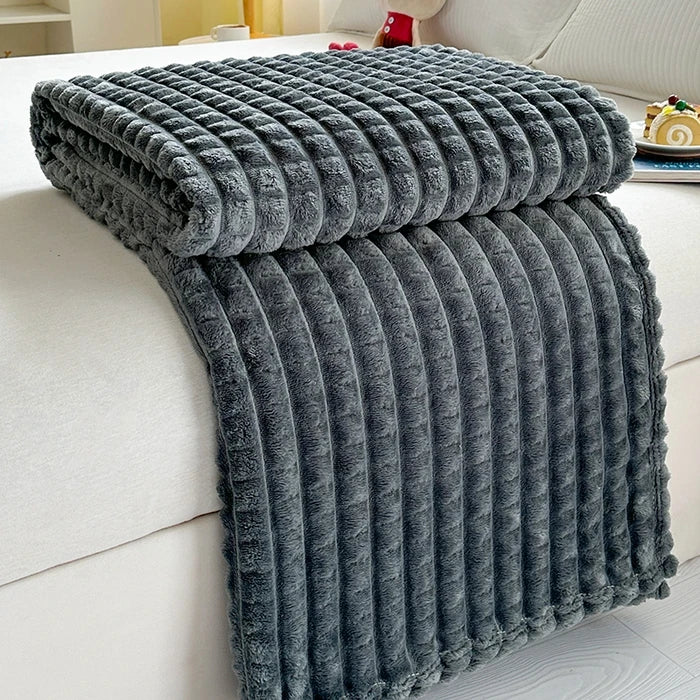 2025 New Solid Color Imitation Fur Plaid Flannel Blanket Winter Office Nap Blanket Air Conditioner Blanket Watra